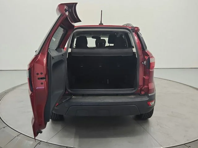Used 2020 Red Ford SE image 25