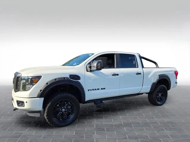Used 2018 White Nissan SL image 3