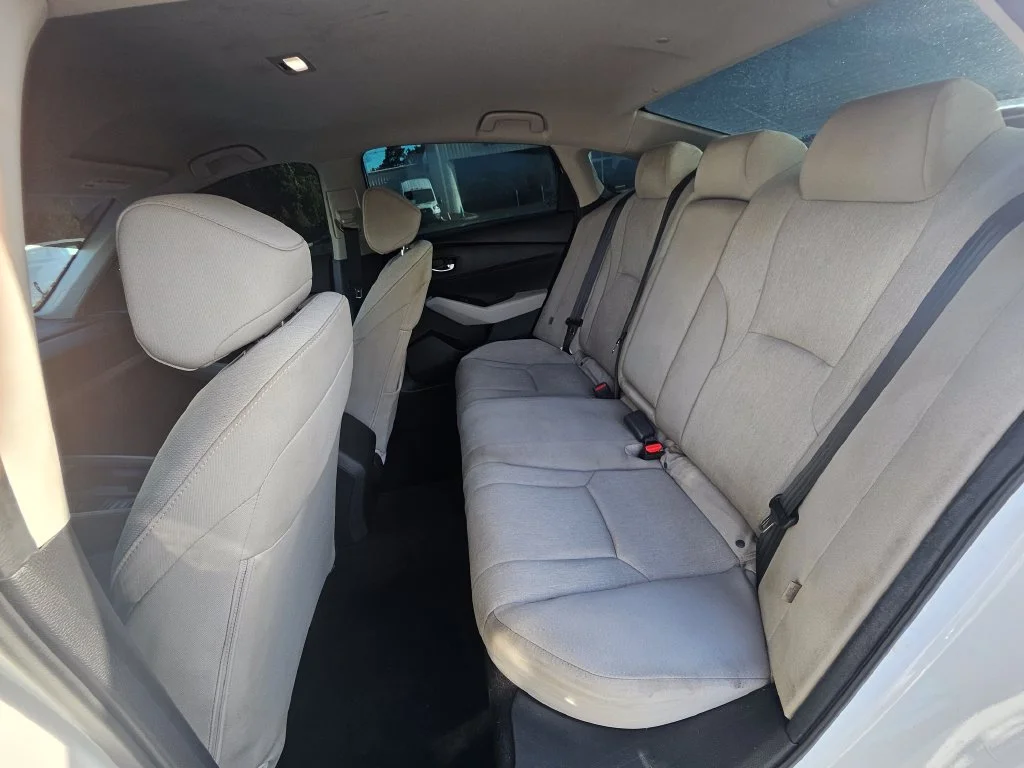 Used 2024 Platinum White Pearl Honda LX image 11