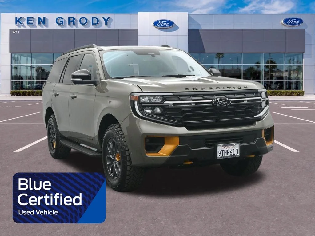 2025 Ford Expedition Tremor 4x4's photo
