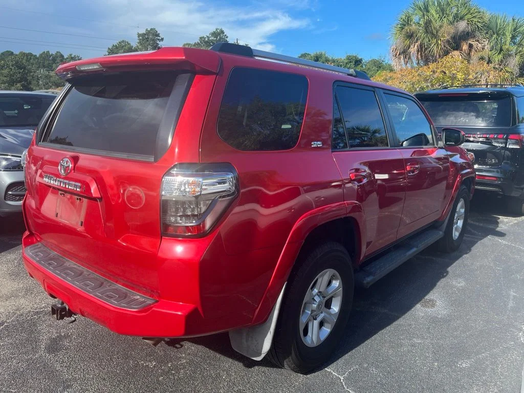 Used 2021 Red Toyota SR5 image 4