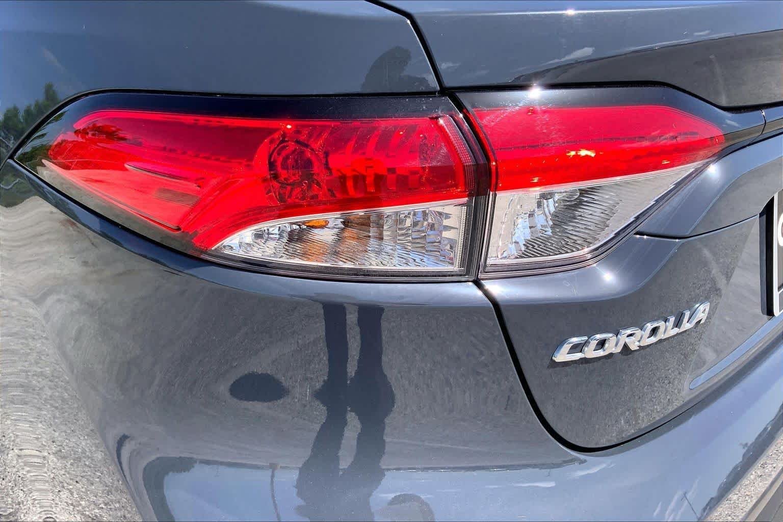 Used 2024 Underground Toyota LE image 28