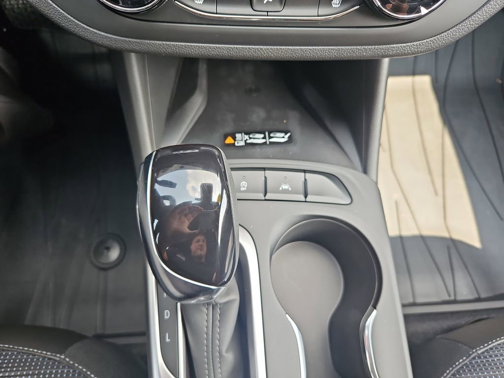 2025 Buick Envista Preferred - Photo 23