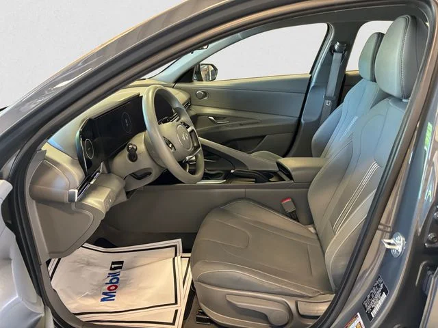 Used 2024 Gray Hyundai SEL image 10