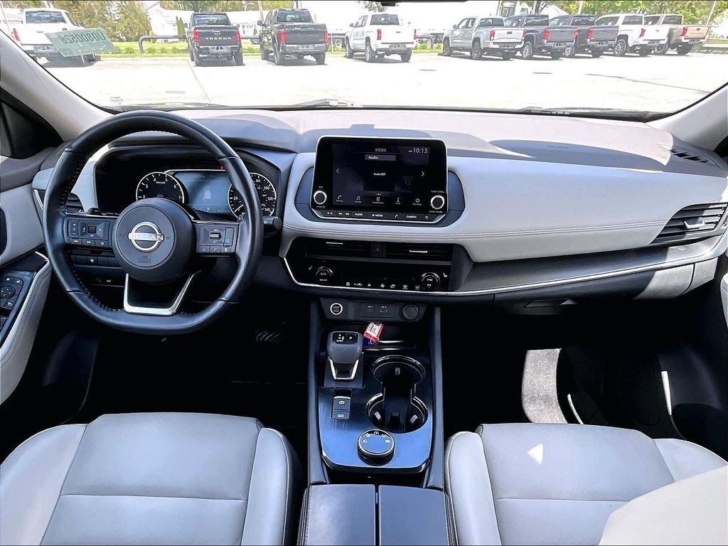 Used 2023 Black Nissan SV image 21