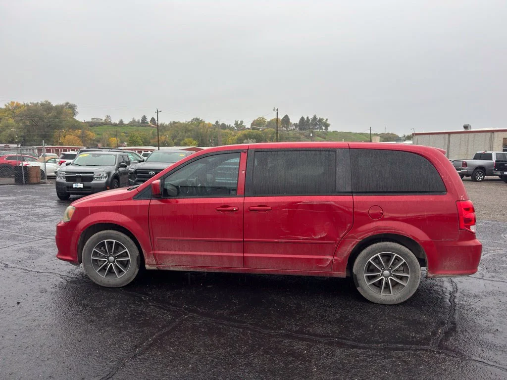 Used 2015 Red Dodge R/T image 5