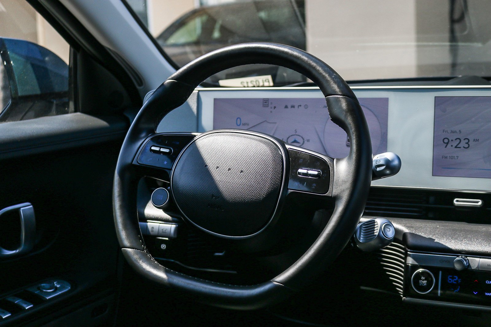 2024 Hyundai IONIQ 5 Limited - Photo 16