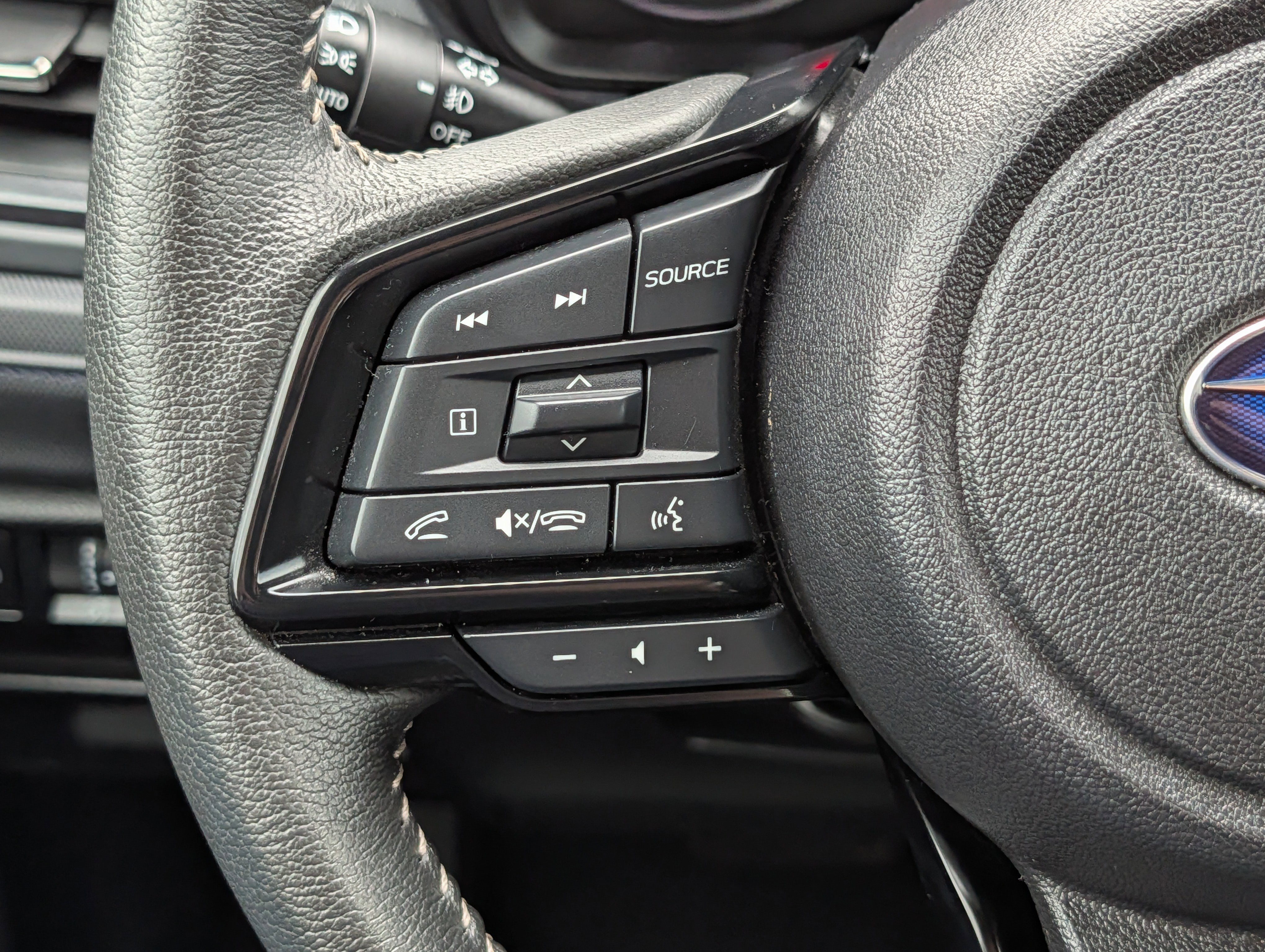 Used 2025 Magnetite Gray Metallic Subaru Premium image 31