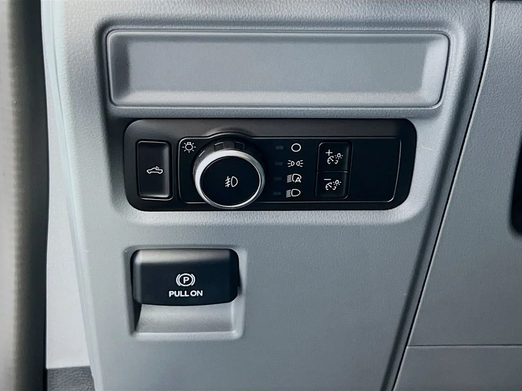 New 2026 Agate Black Metallic Ford XLT image 19
