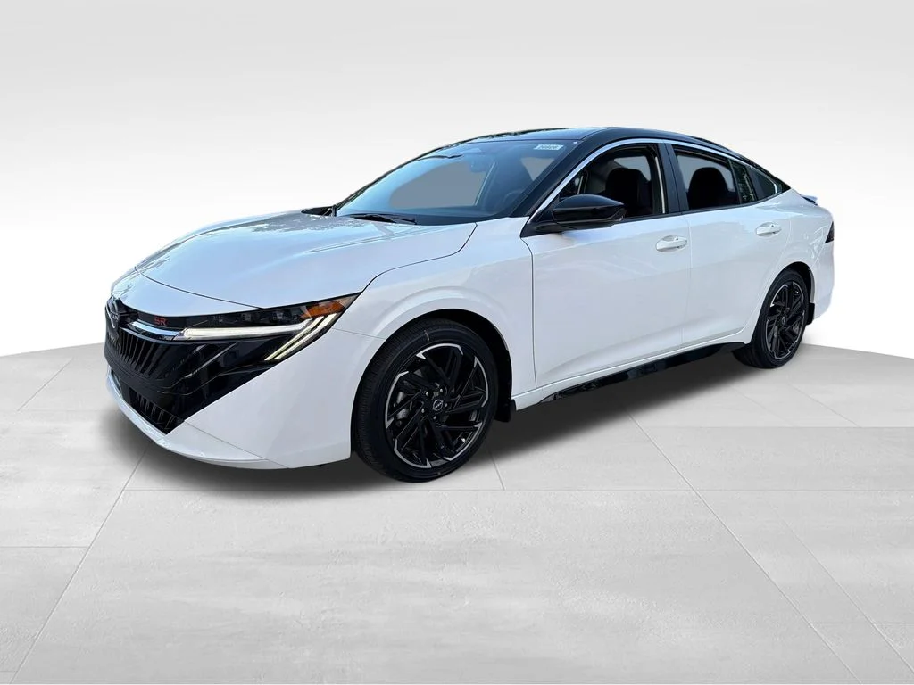 New 2026 Aspen White TriCoat / Super Black Two-tone Nissan SR image 3