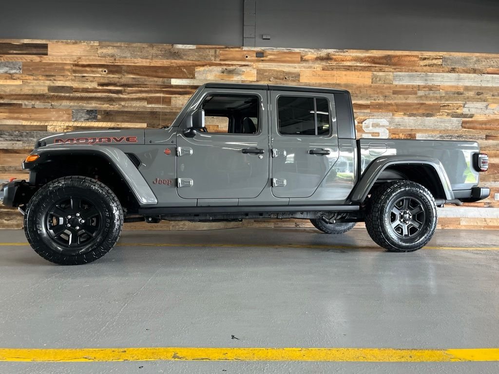 Used 2022 Gray Clearcoat Jeep Mojave image 54