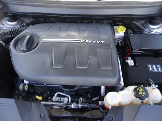 Used 2020 Billet Silver Metallic Jeep Trailhawk image 13