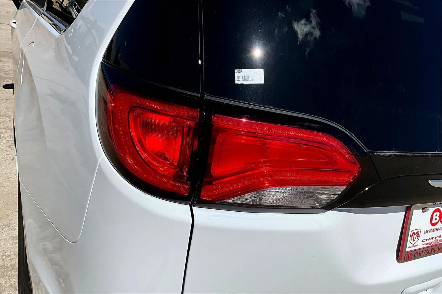 New 2026 Bright White Clear-Coat Exterior Paint Chrysler LX image 15