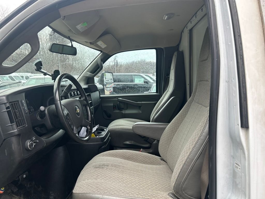 Used 2022 White Chevrolet Work Van image 10