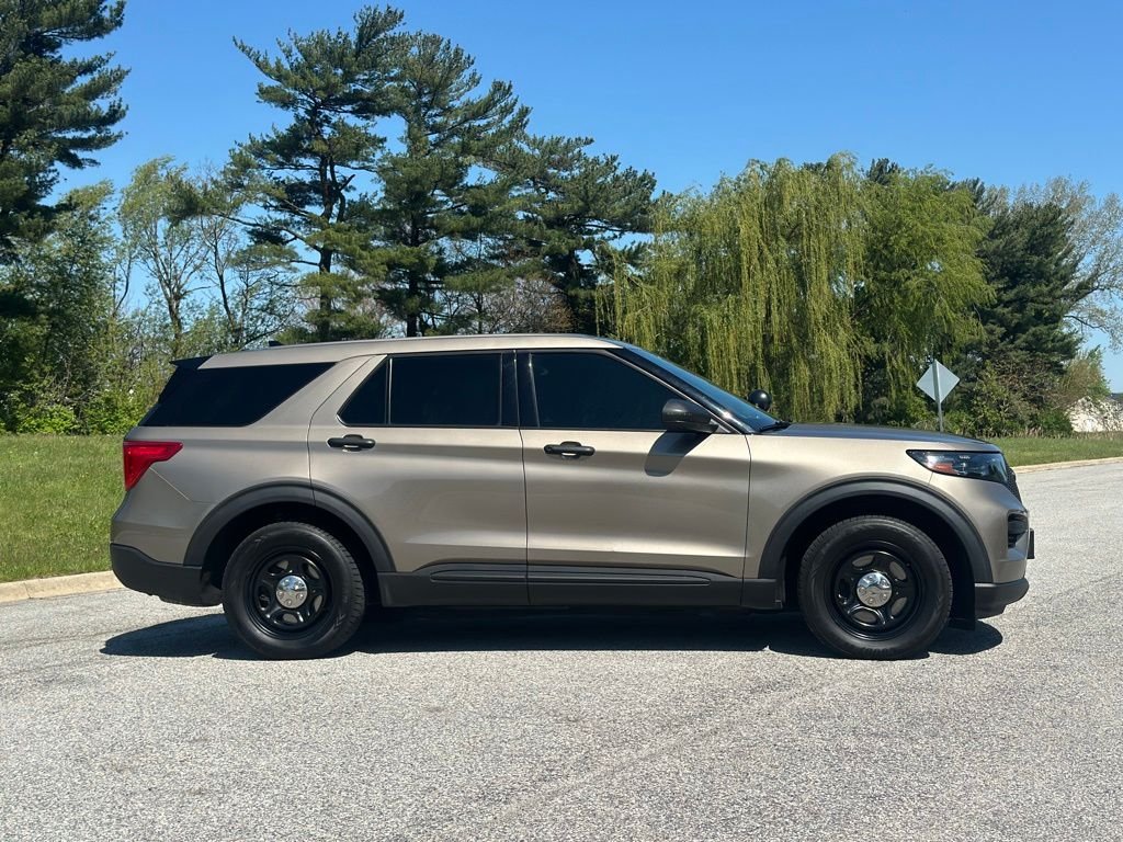 Used 2020 Beige Ford Base image 8
