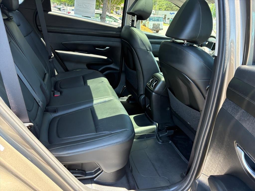 Certified Used 2025 Cashmere Bronze Hyundai SEL Convenience image 19