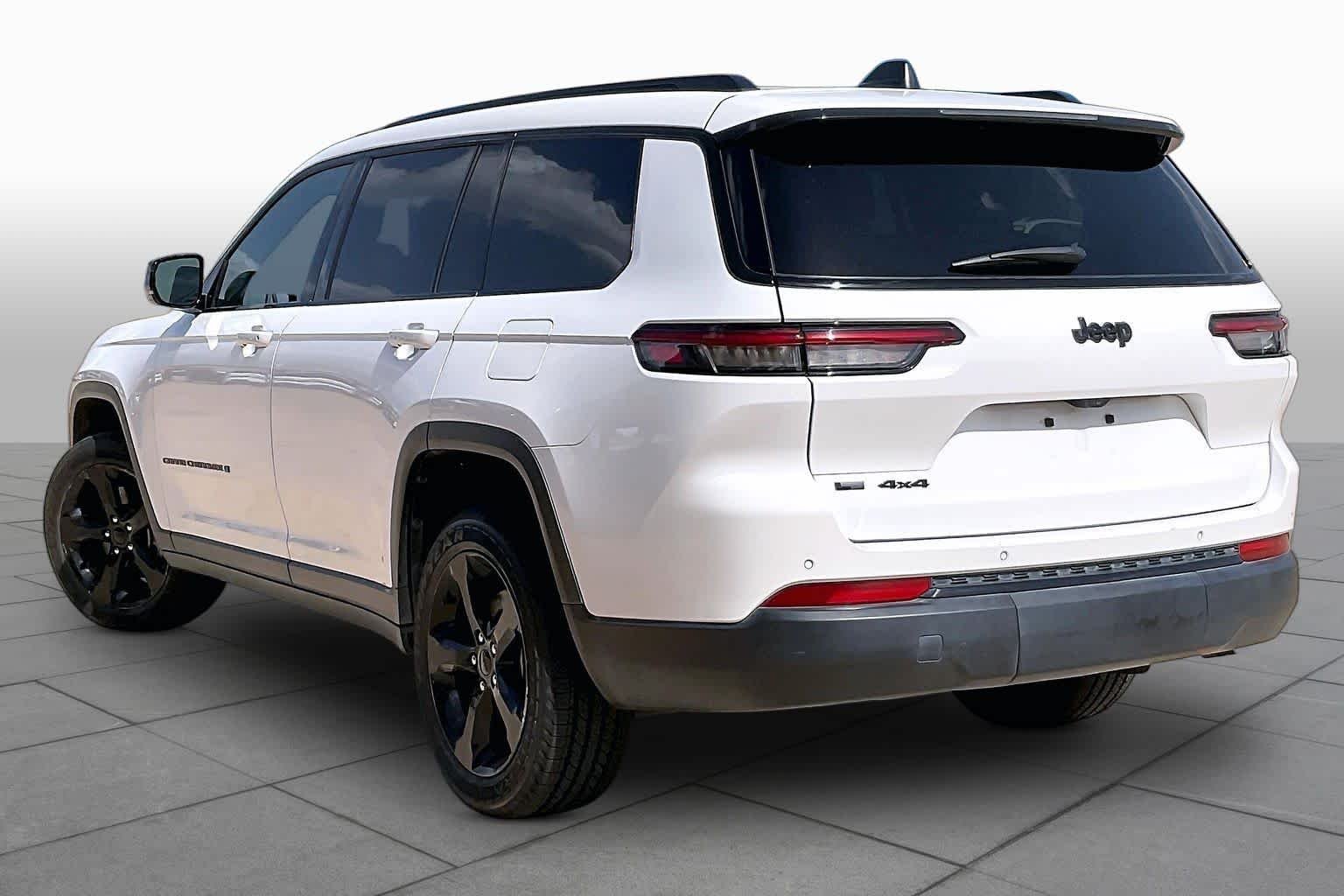 Used 2023 Bright White Clearcoat Jeep Altitude image 11