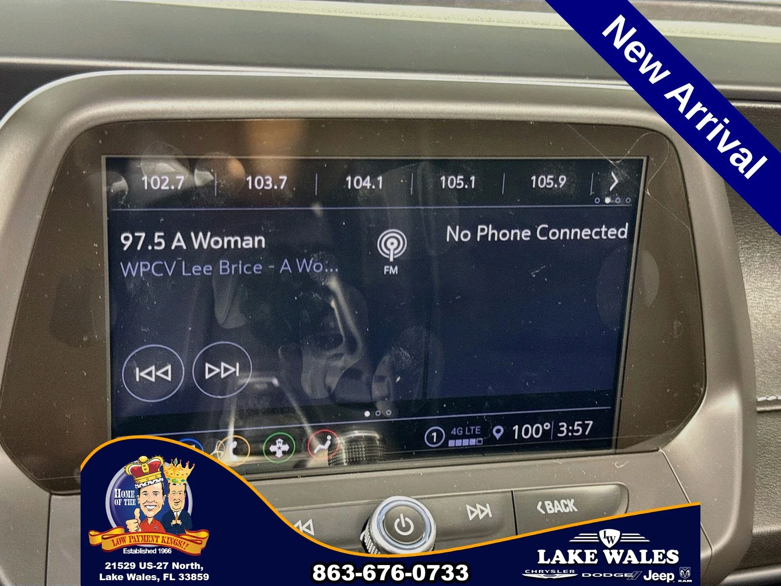 Used 2024 Blue Chevrolet LT1 image 13