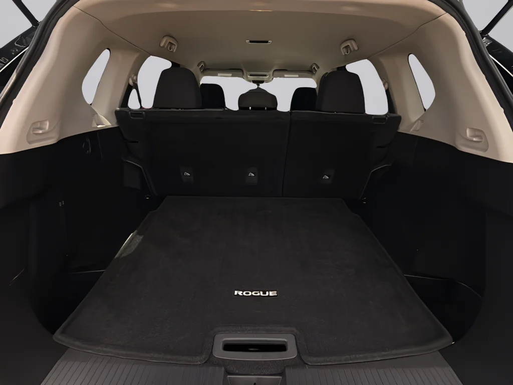 Used 2021 Super Black Nissan S image 25