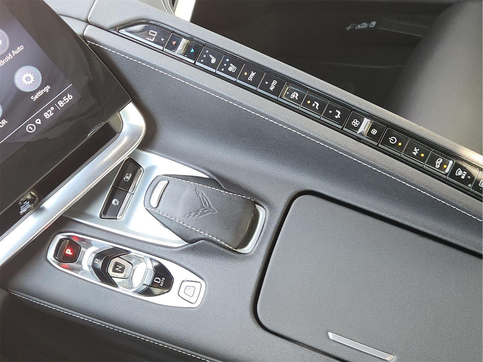2021 Chevrolet Corvette Stingray photo 20 of 31