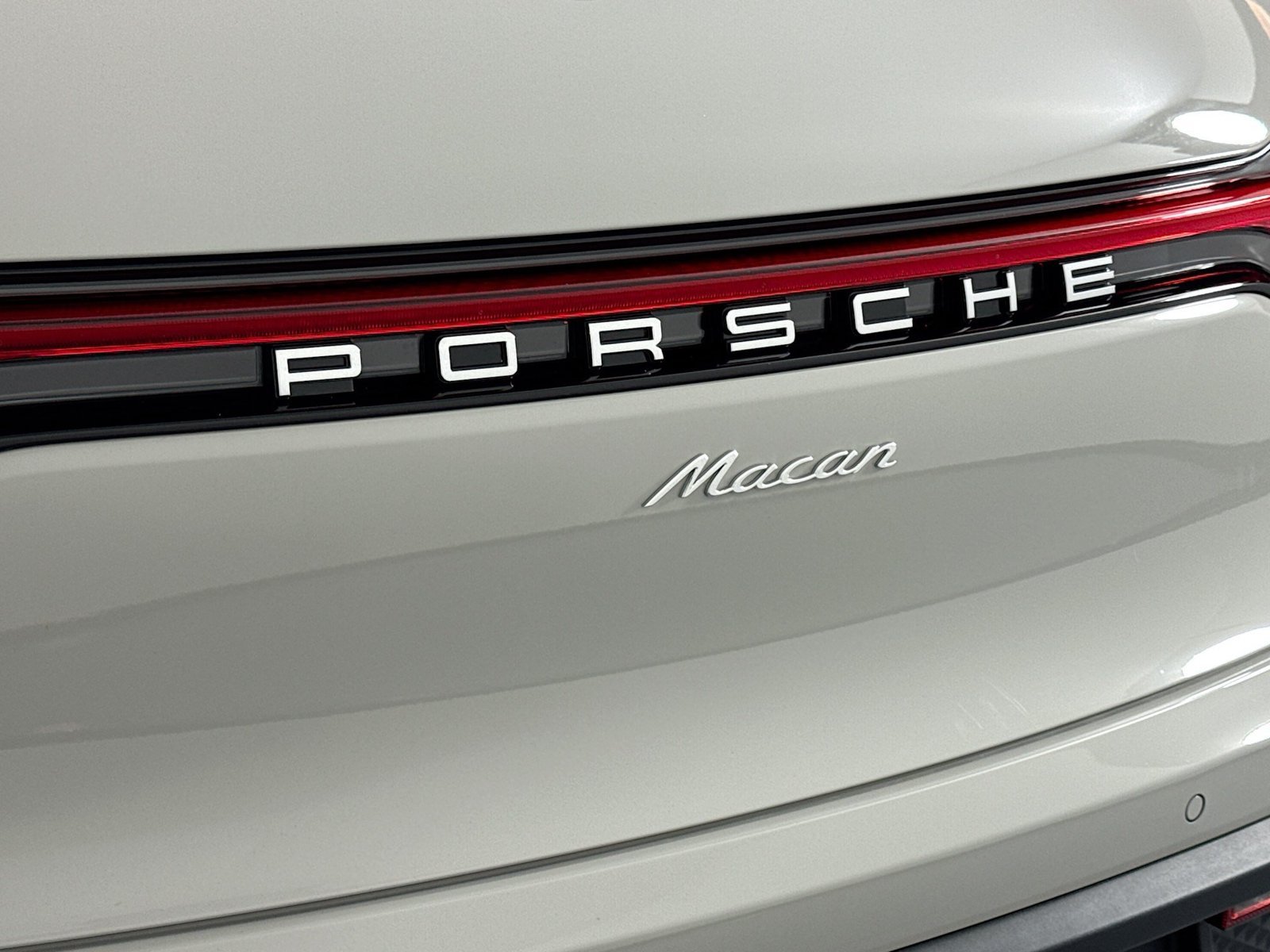 Used 2025 Chalk Porsche  image 26