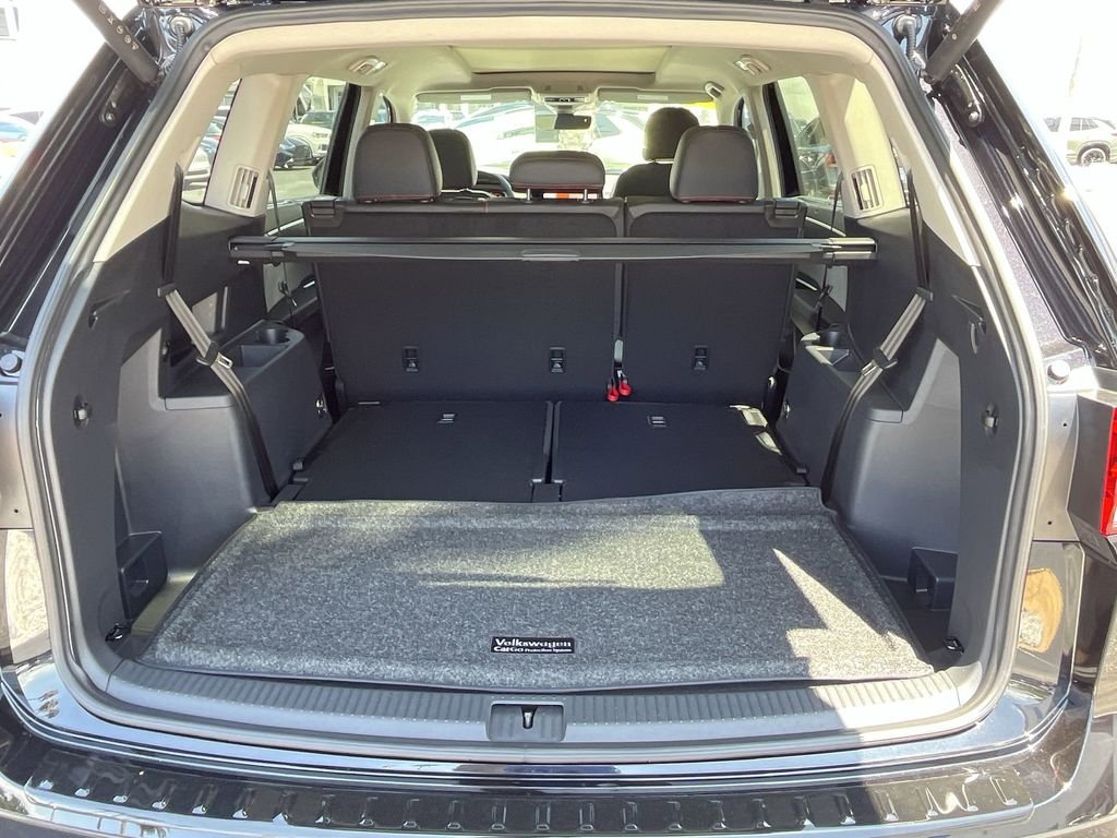 New 2026 Black Volkswagen 2.0T Peak Edition image 9