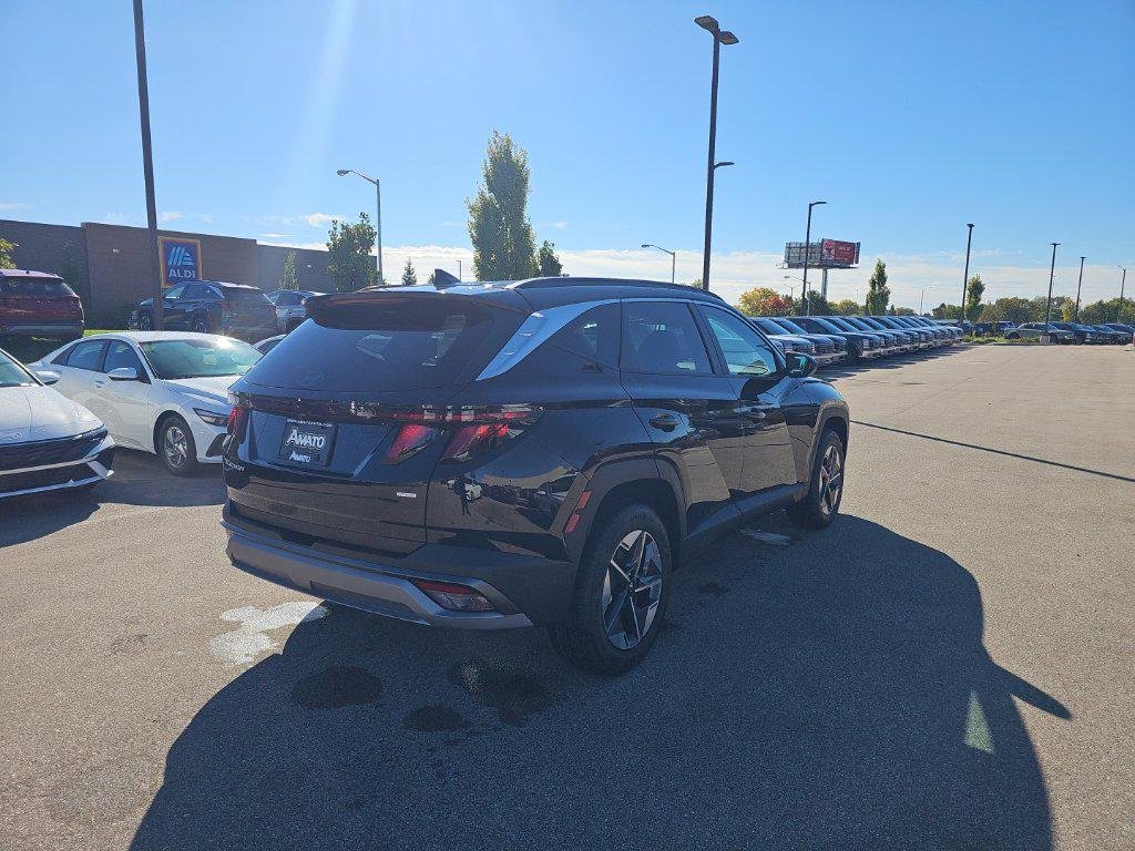 New 2026 Black Hyundai SEL Plus AWD image 5