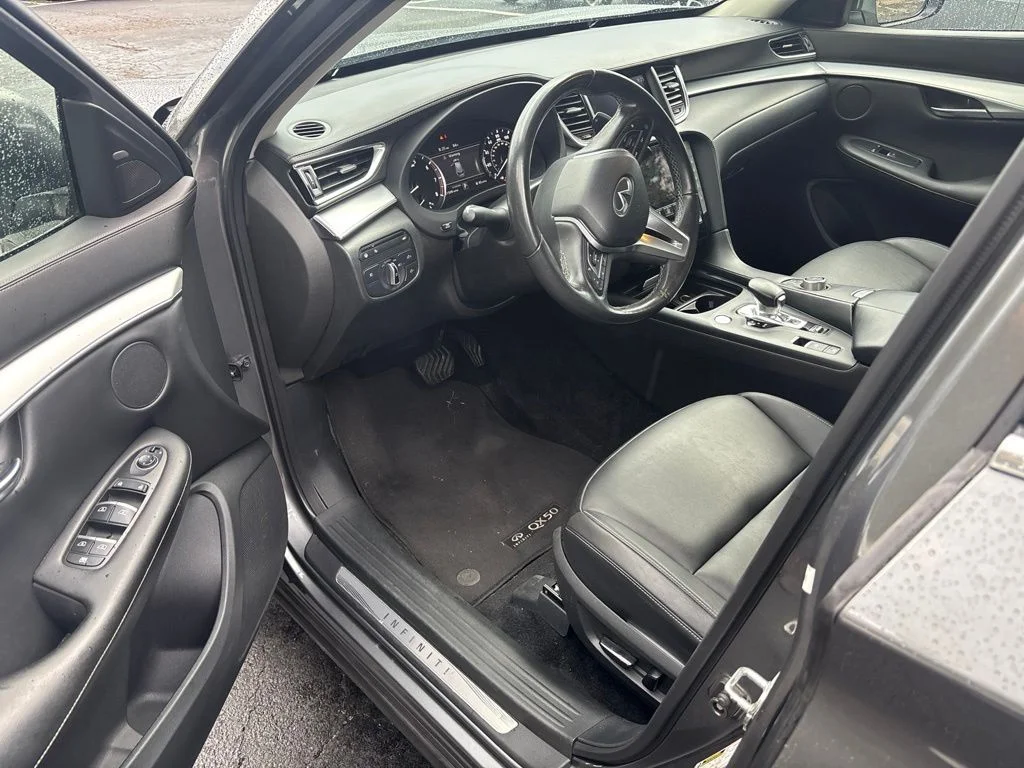 Used 2021 Graphite Shadow INFINITI LUXE image 8