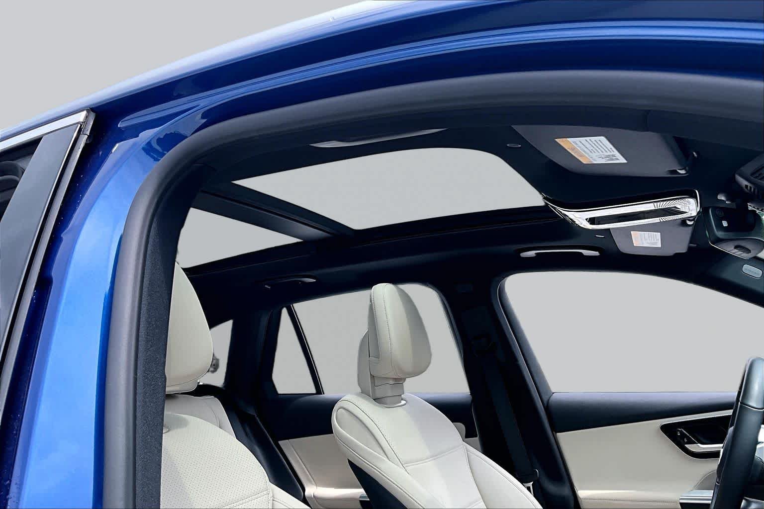 Used 2026 Starling Blue Metallic Mercedes-Benz GLC 300 image 13