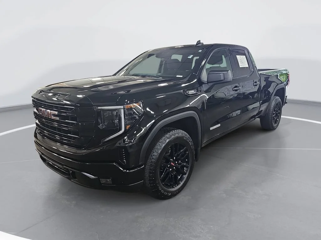 Certified Used 2025 Onyx Black GMC Elevation image 9