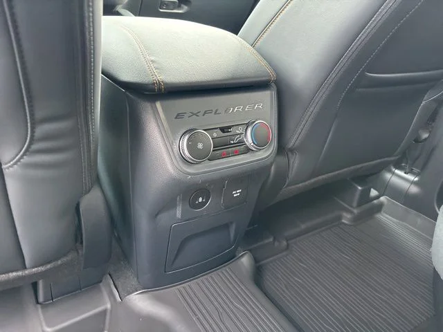 New 2026 Agate Black Metallic Ford Tremor® image 33