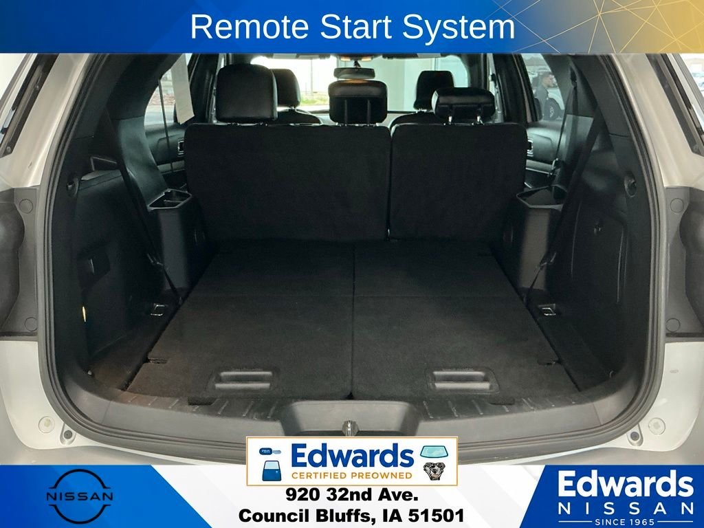 Used 2017 Silver Ford XLT image 13