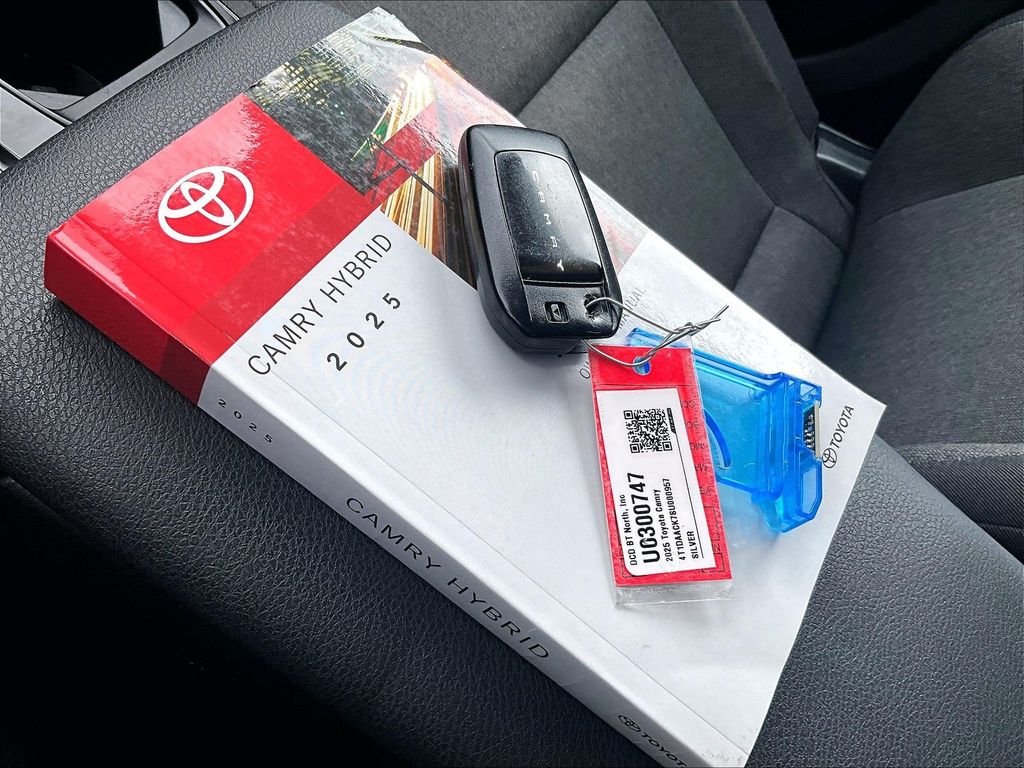 Used 2025 Silver Toyota LE image 30