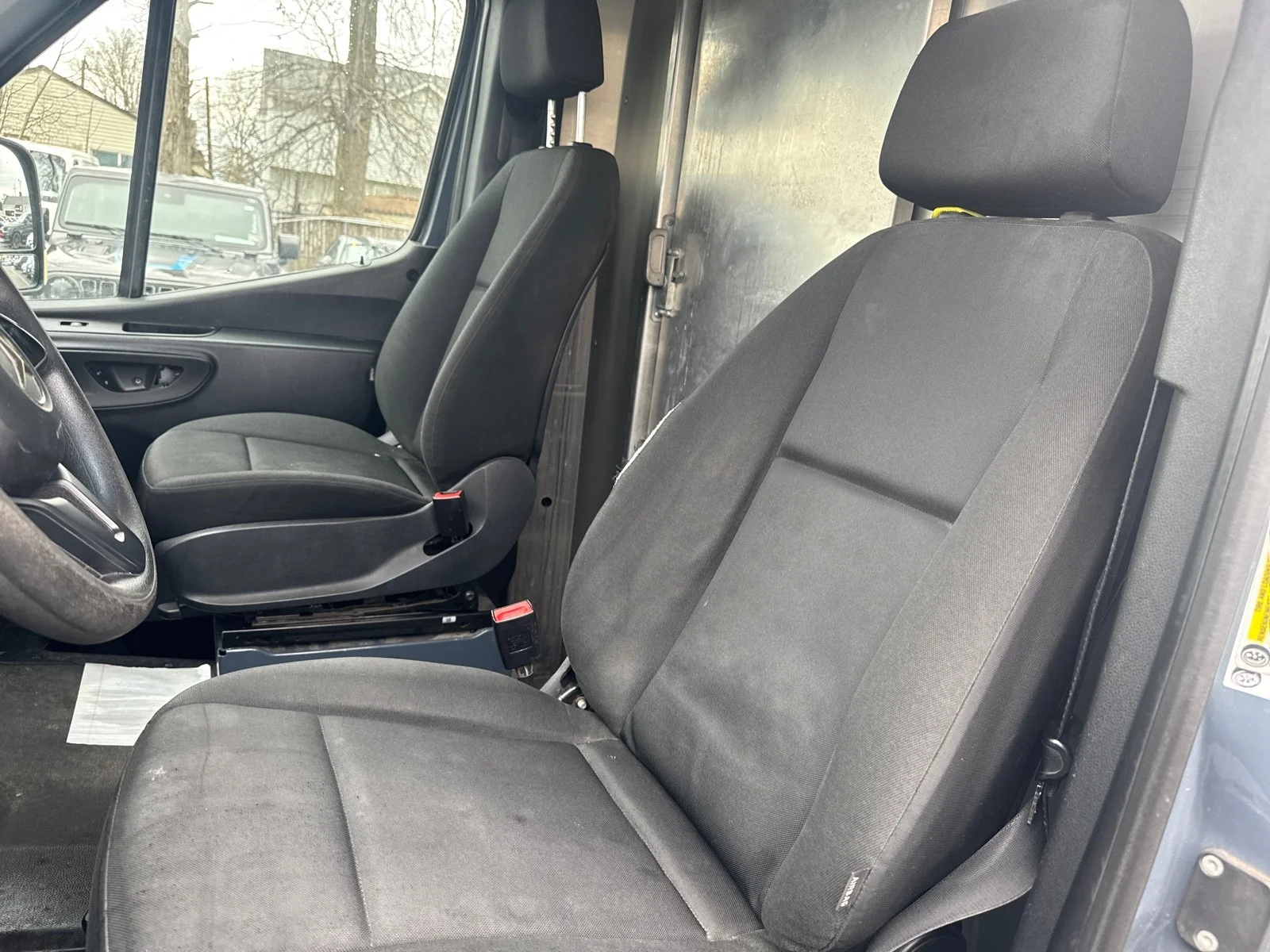 Used 2019 Blue Grey Mercedes-Benz 2500 HR V6 170