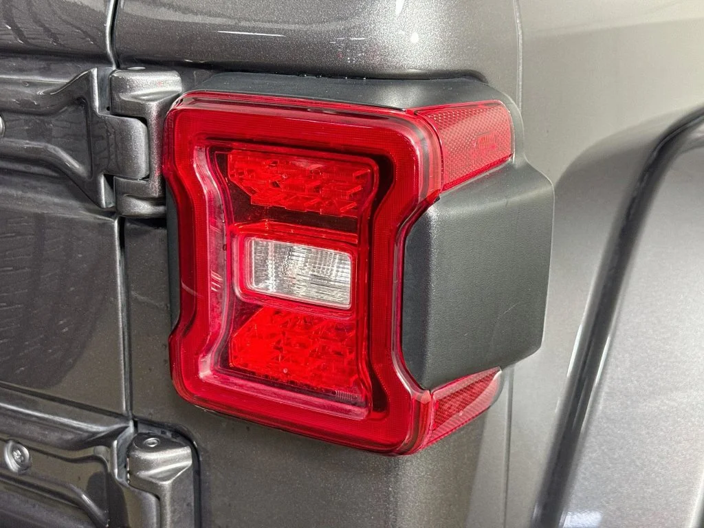 Used 2023 Gray Jeep Sahara 4xe image 33