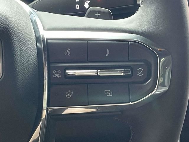 Used 2026 Summit White GMC Elevation image 17