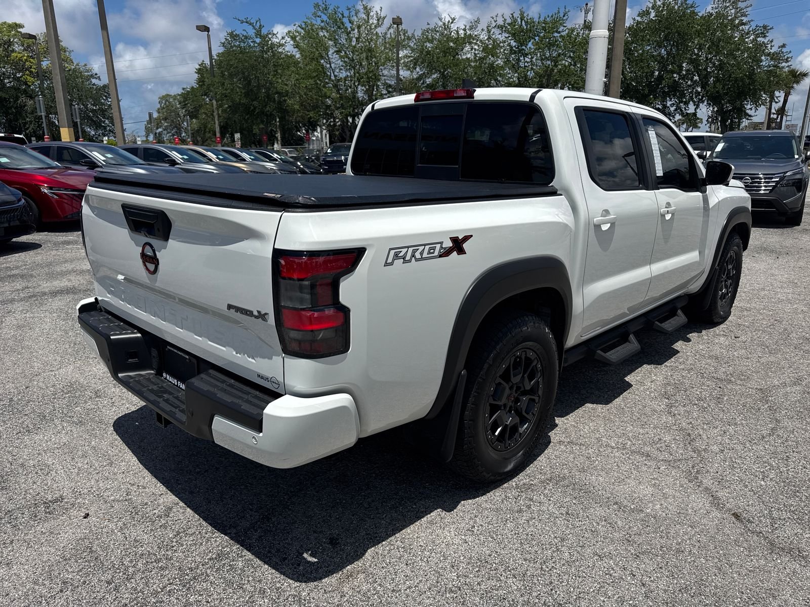 Used 2022 Glacier White Nissan PRO-X image 5