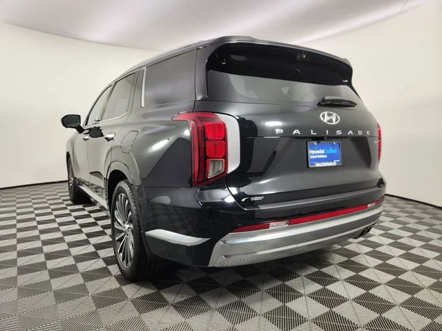 Used 2023 Black Hyundai Calligraphy image 3