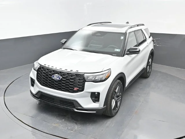 New 2027 Avalanche Gray Ford ST image 21