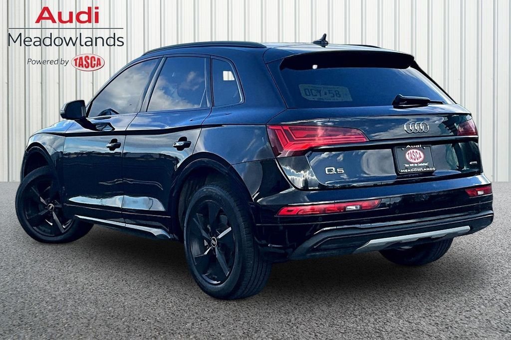 Used 2023  Audi 40 Premium image 4