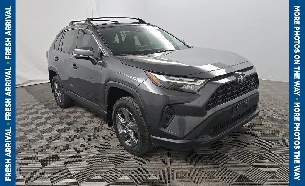 2024 Toyota RAV4 XLE AWD's photo