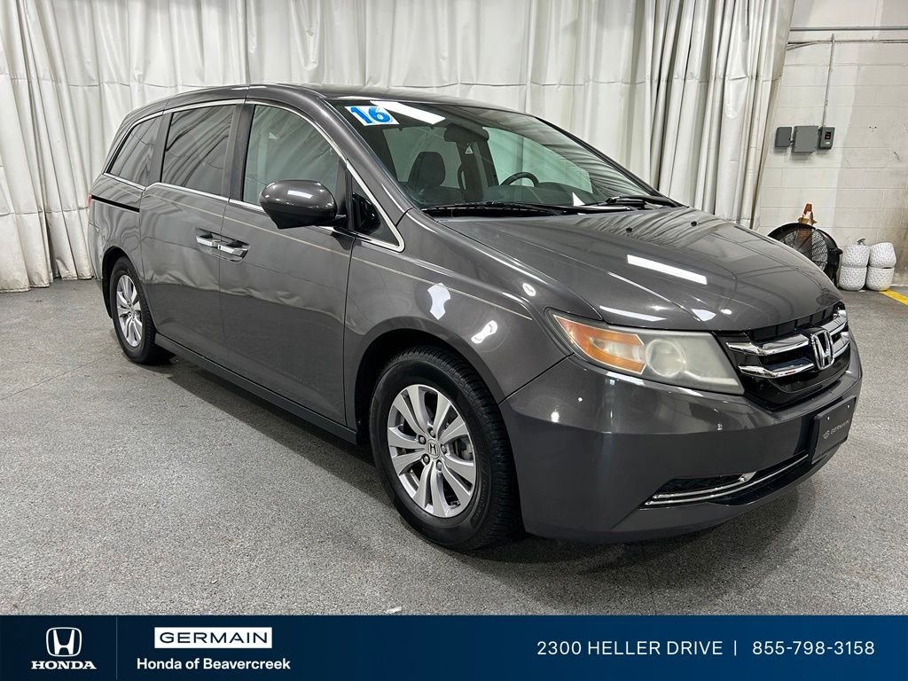 Used 2016 Honda Odyssey SE with VIN 5FNRL5H34GB089013 for sale in Beavercreek, OH