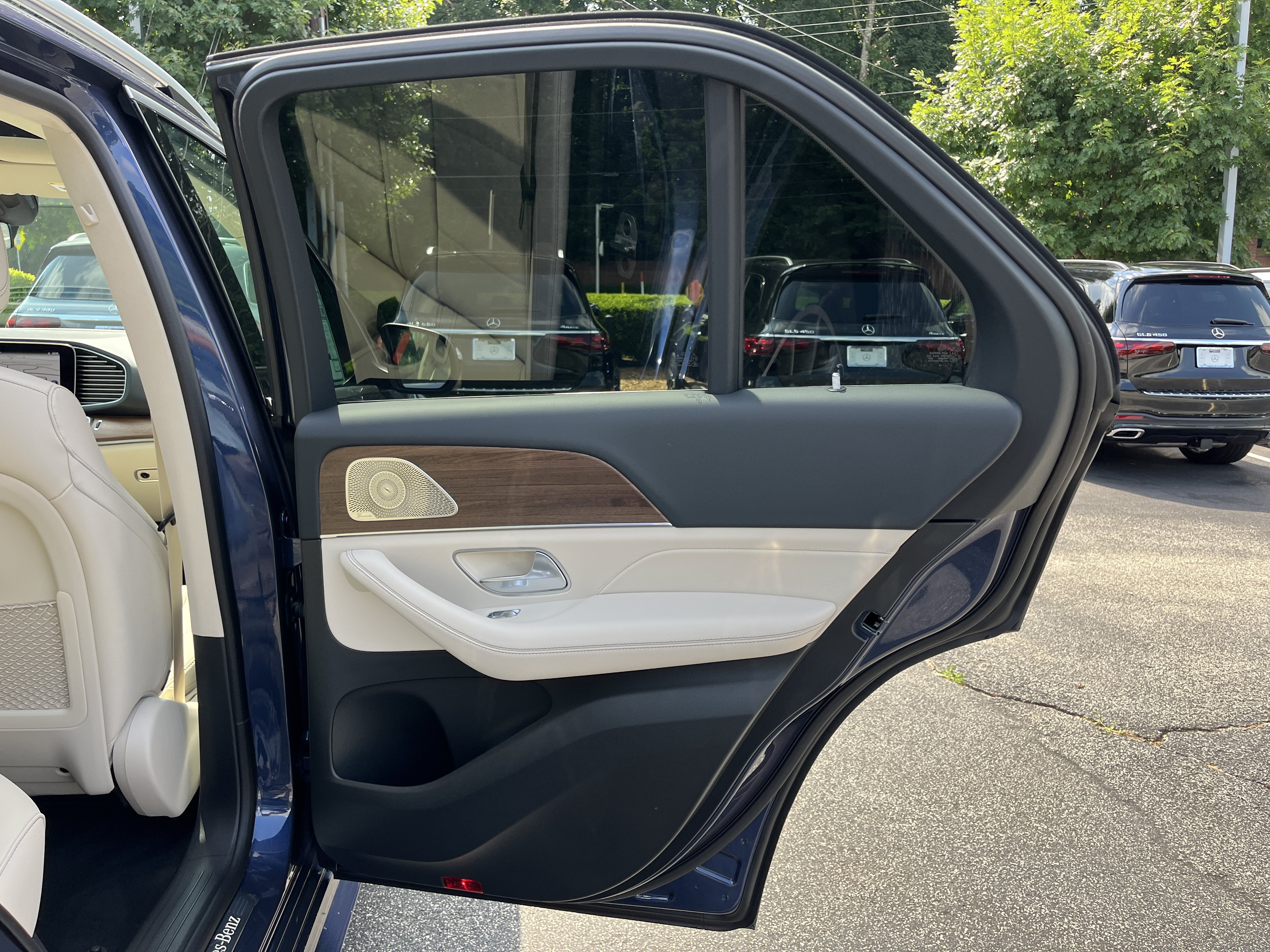 New 2026 Twilight Blue Metallic Mercedes-Benz GLE 350 4MATIC® SUV image 40