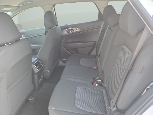 New 2026 Glacial White Pearl Kia LX image 21