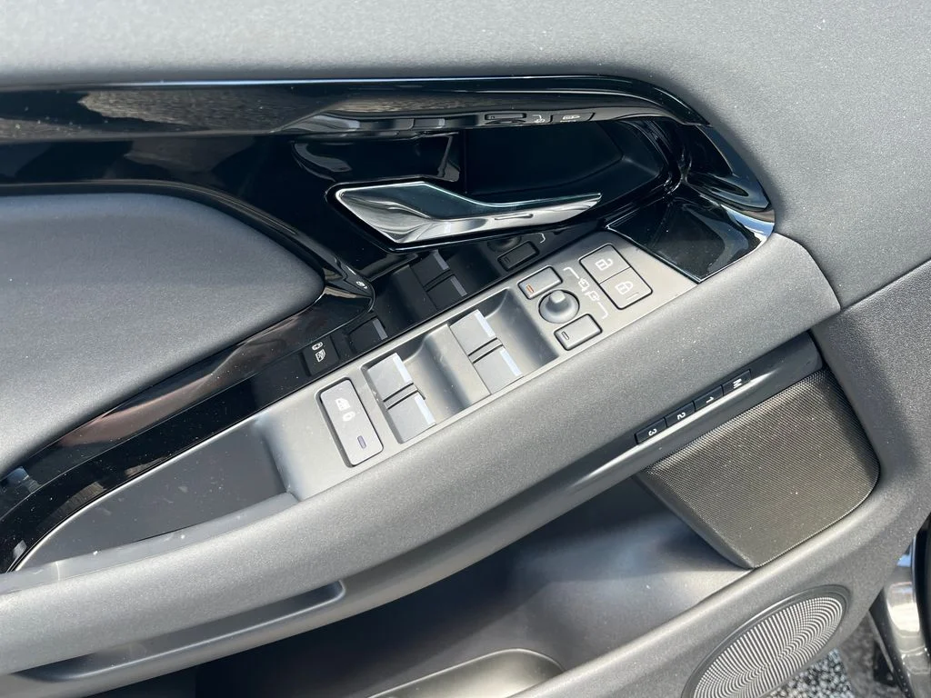 New 2026 Carpathian Grey Land Rover S image 11