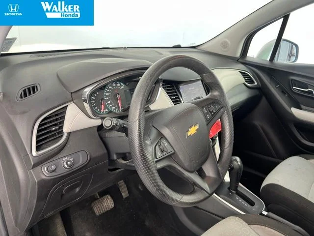 Used 2022 Silver Chevrolet LS image 14