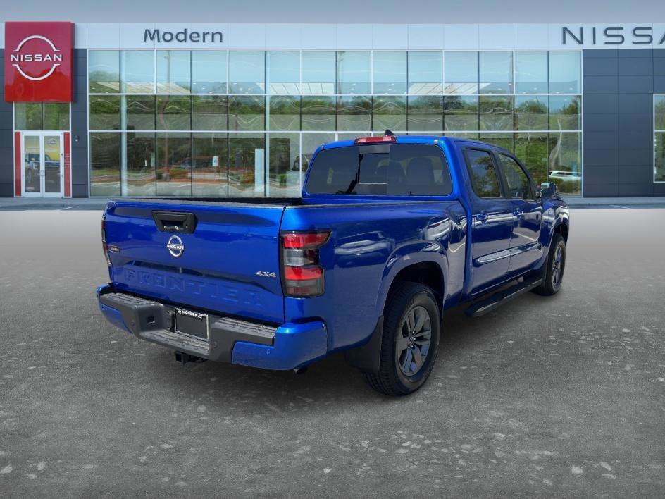 Used 2025 Bluestone Pearl Nissan SV image 5