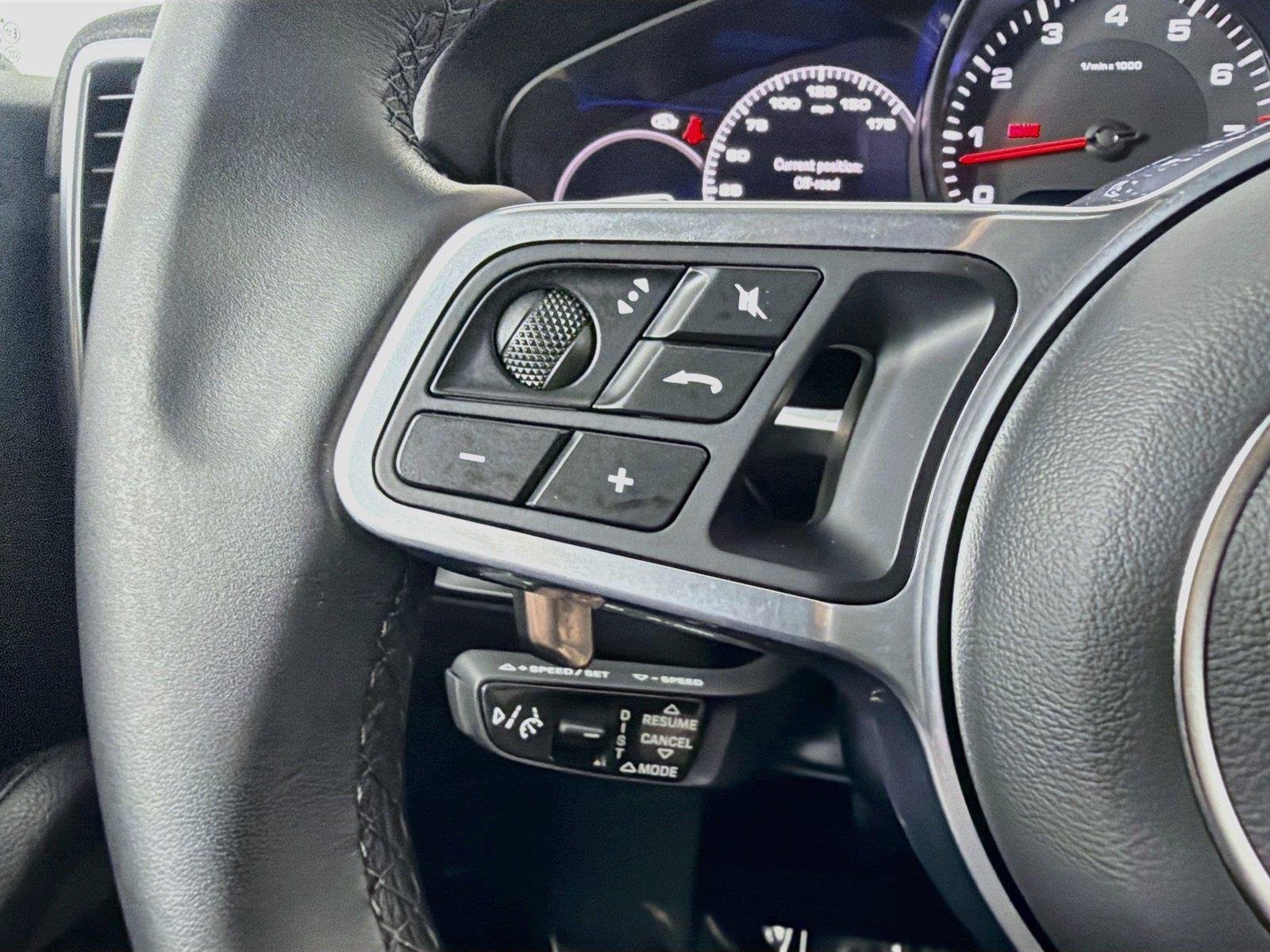 Used 2023 White Porsche Base image 13