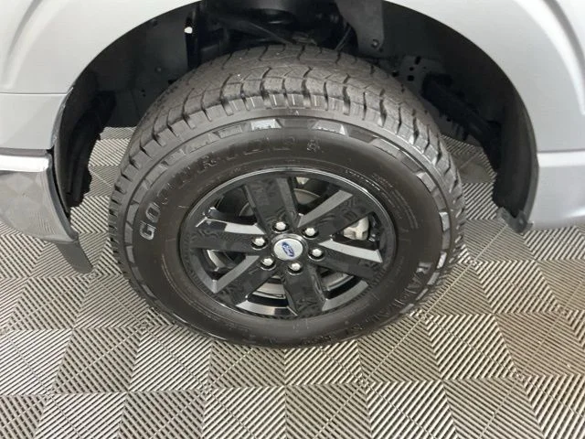 Used 2023  Ford XLT image 27