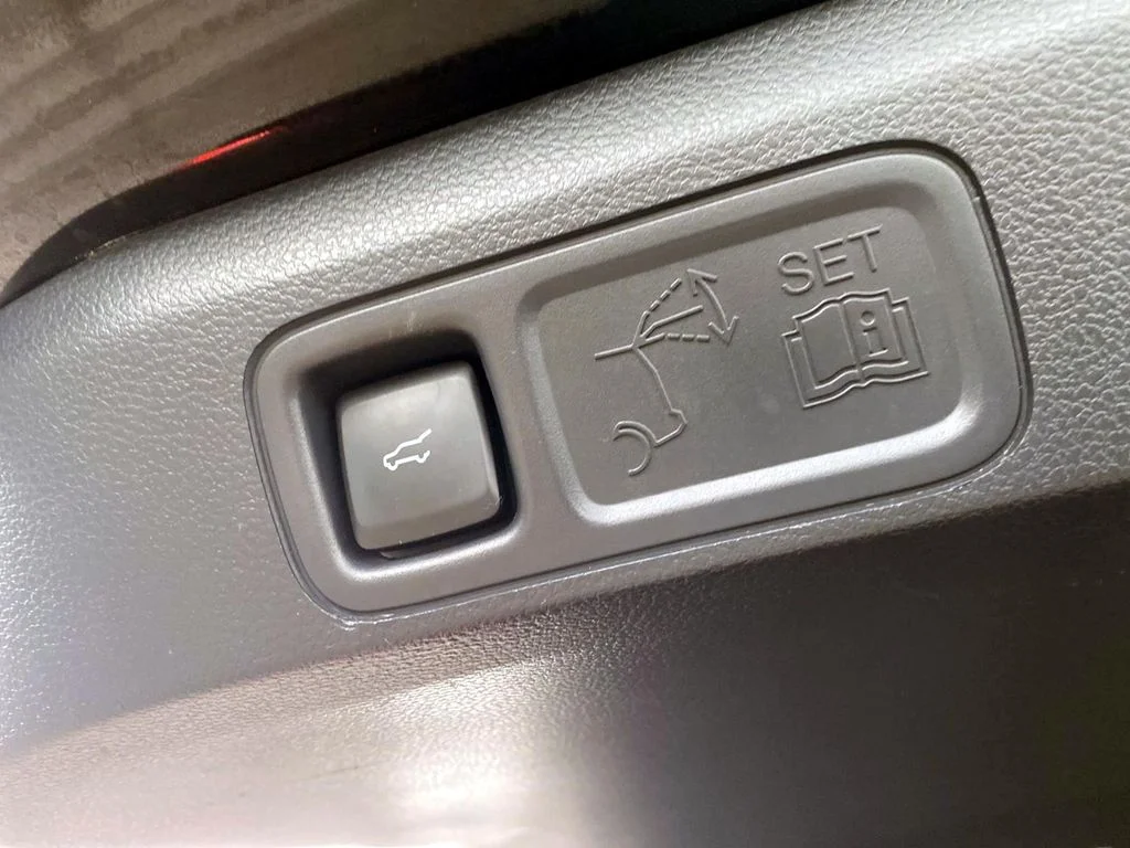 Used 2024 Black Ford Limited image 7